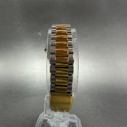 Seiko SQ Watch Women 25mm Silver Dial Two Tone Daydate Round 2A230039 NewBat 997