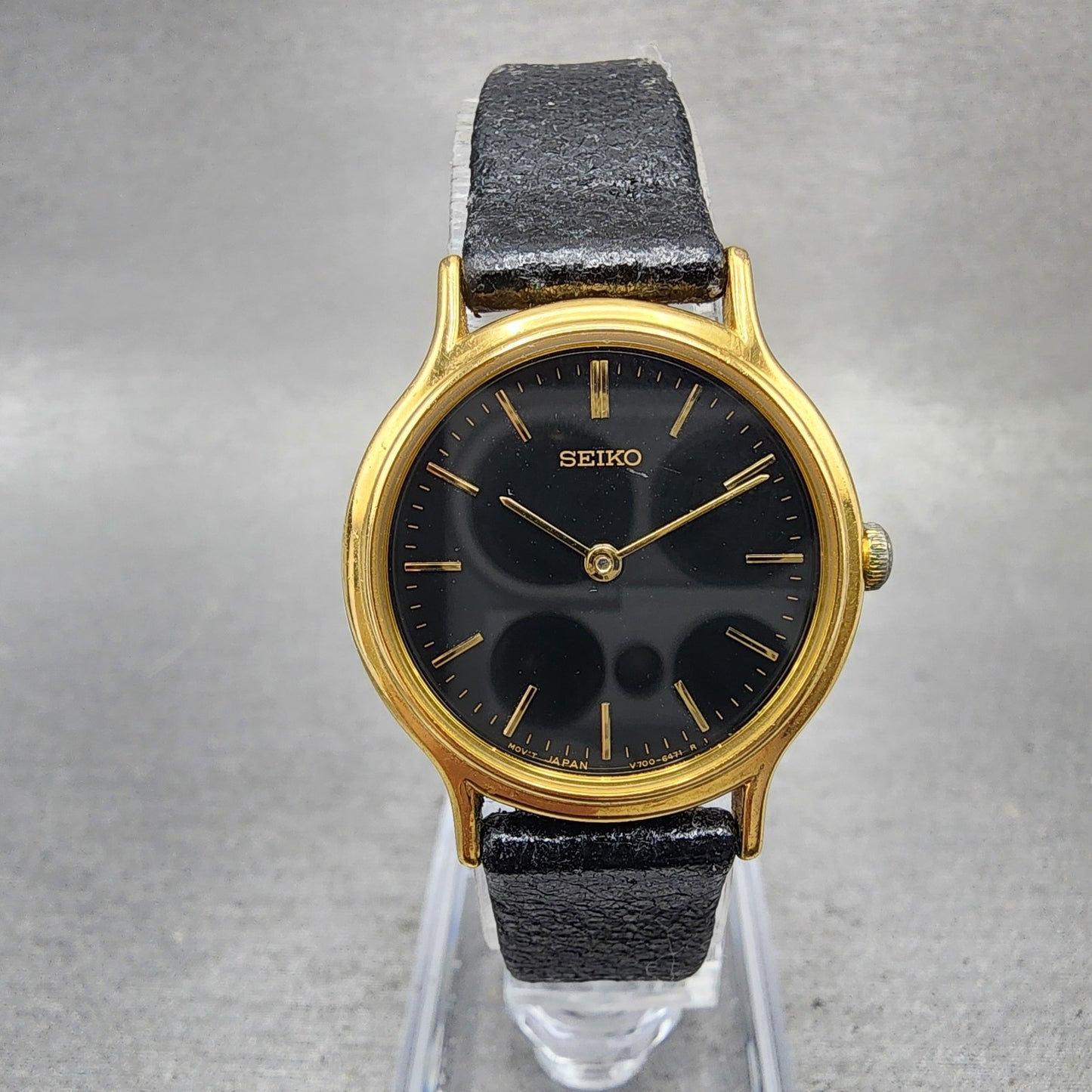 Seiko Watch Women 26mm Black Dial Gold Tone Round V7006091 New Battery B12340