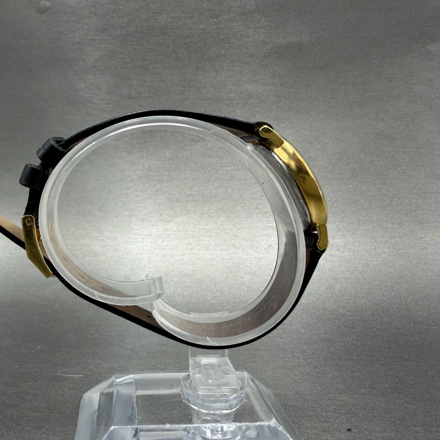 Movado Muesem Watch Women 26mm Black Dial Gold Tone Round 87 E4 0834 New Battery8