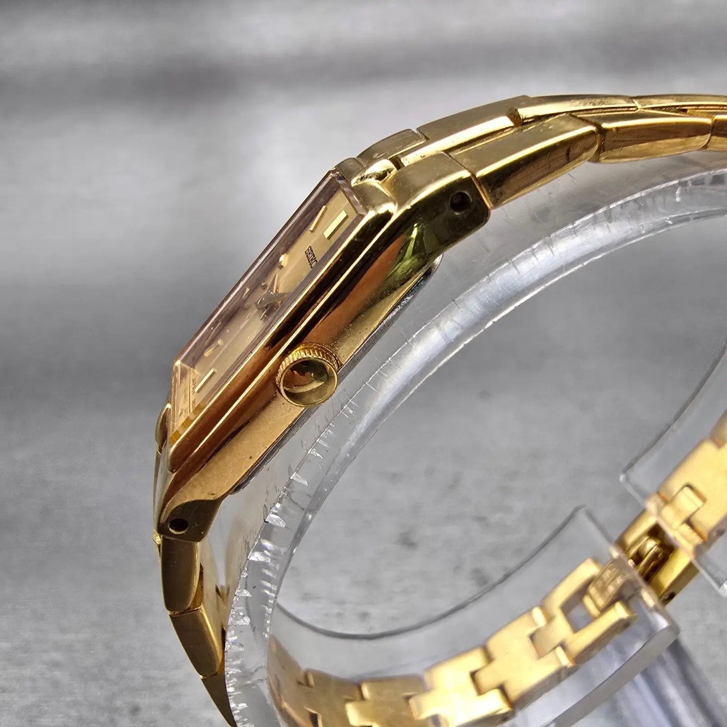 Seiko Watch Women 13mm Gold Dial Gold Tone Rectangle 2E20-7479 New Battery VTG2