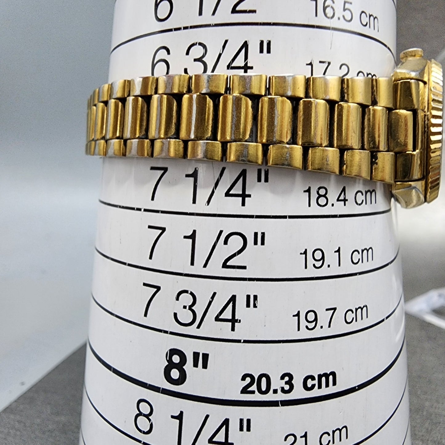 Seiko SQ Watch Women 24mm Gold Dial Gold Tone Daydate Round 3E230A60 NewBattery10