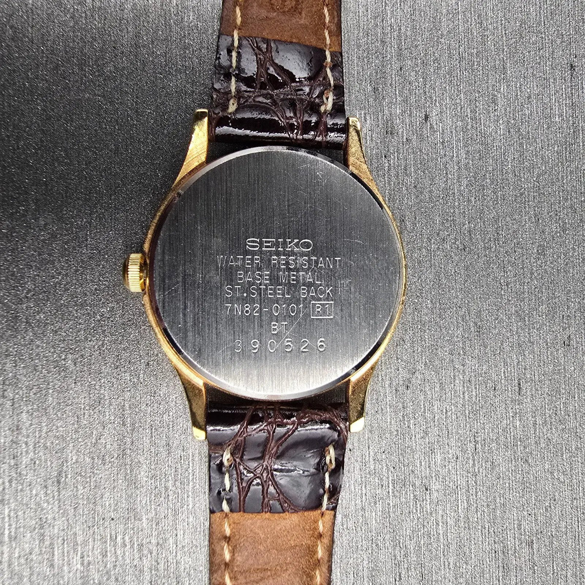 Seiko Watch Women 25mm Gold Dial Gold Tone Date Round 7N82-0101 New Battery JDM10