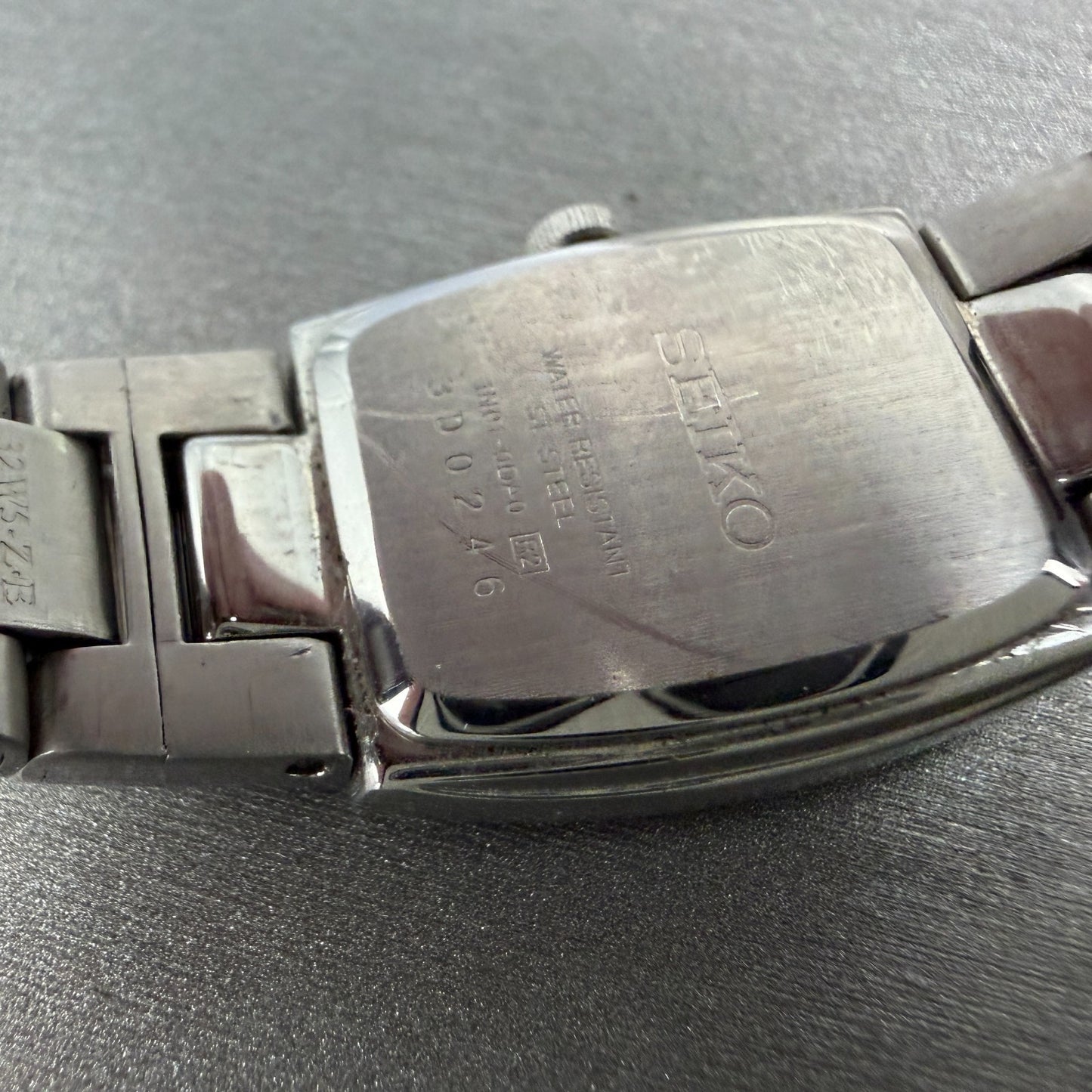 Seiko Tank Watch Women 20mm White Dial Silver Tone Rectangle 1N01-0DA0 New Batt9