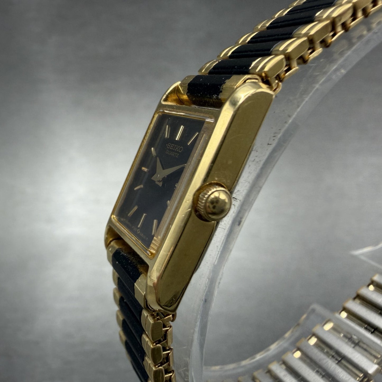 Seiko Tank Watch Women 14mm Black Dial Gold Tone Rectangle 1F20-5A69 New Batt TH2