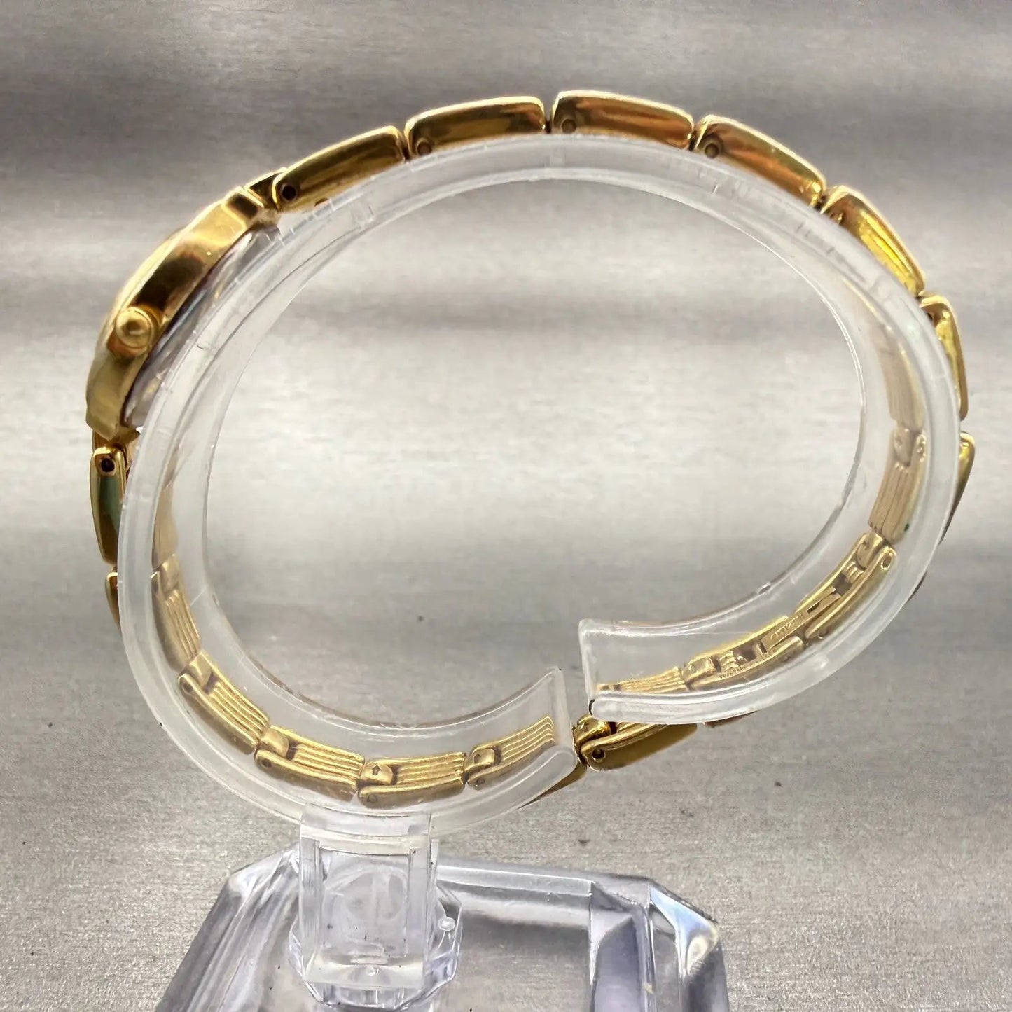Citizen Watch Women 17mm Champagne Dial Gold Tone Oval 5920-S64291 New Battery6