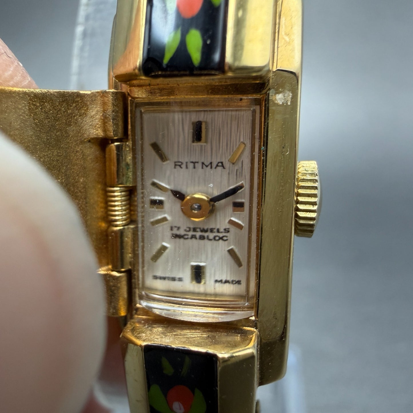 Ritma Hideaway Watch Women Silver Dial Gold Tone Floral Rectangle Manual Wind10