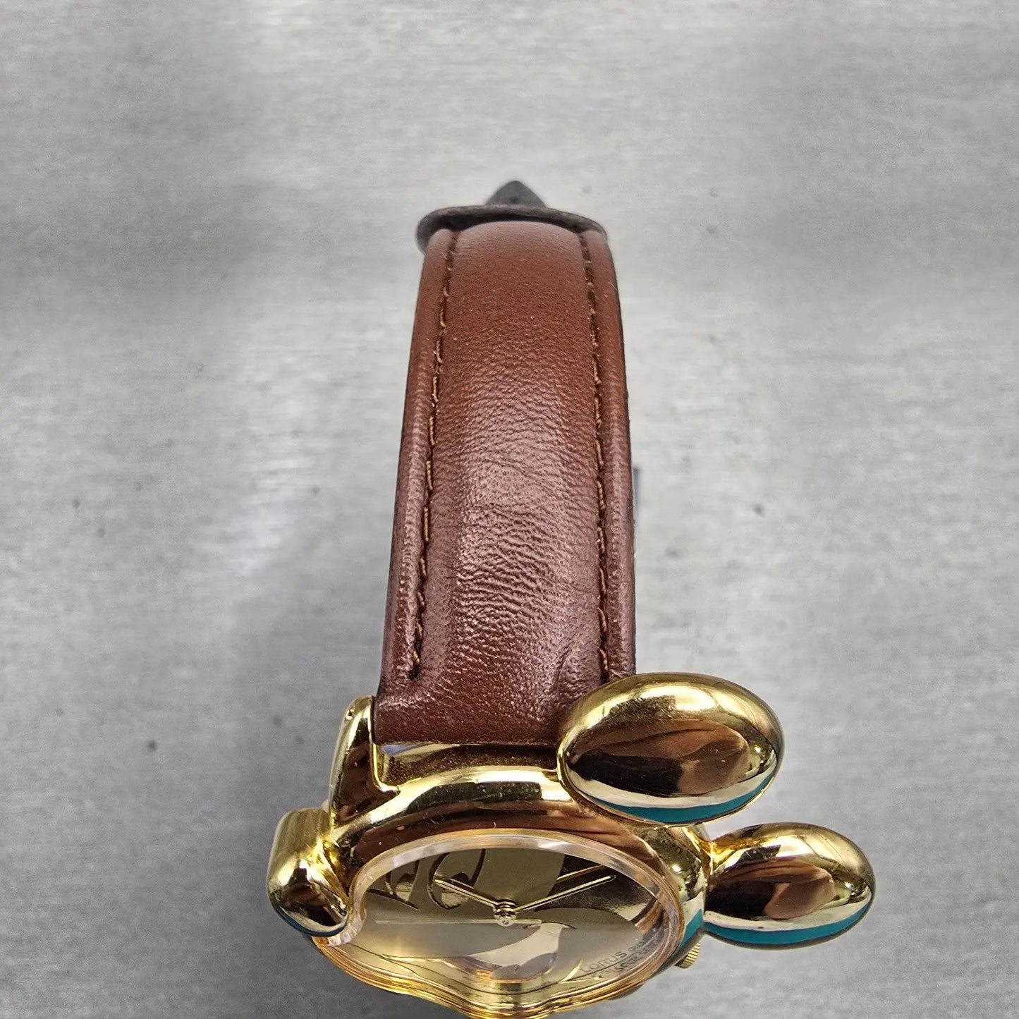 Lorus Mickey Mouse Watch Men 42mm Gold Dial Asymmetrical V401-5700 New Battery4