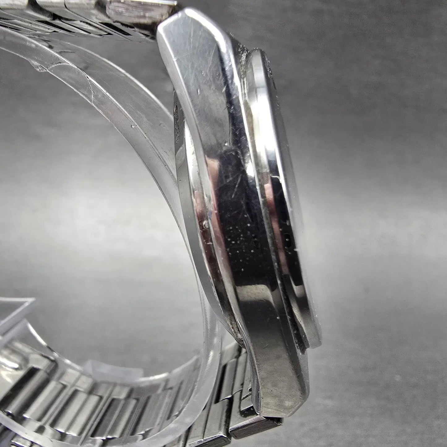 Seiko SQ Alarm Watch Men 36mm Black Dial Silver Tone Daydate 7223-6019 New BattL3
