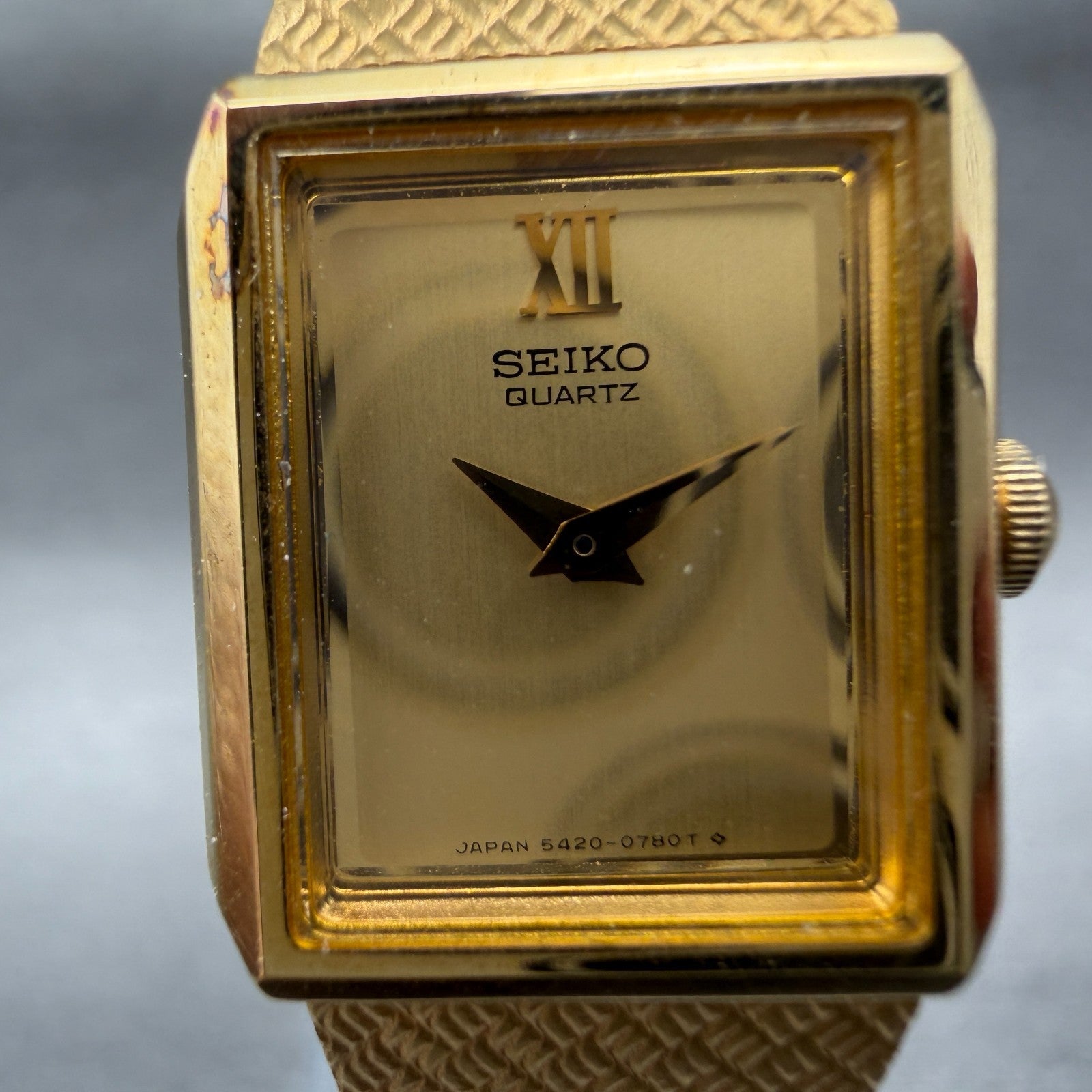 Seiko Tank Watch Women 17mm Champagne Dial Gold Tone 54205399 New Battery NOS1