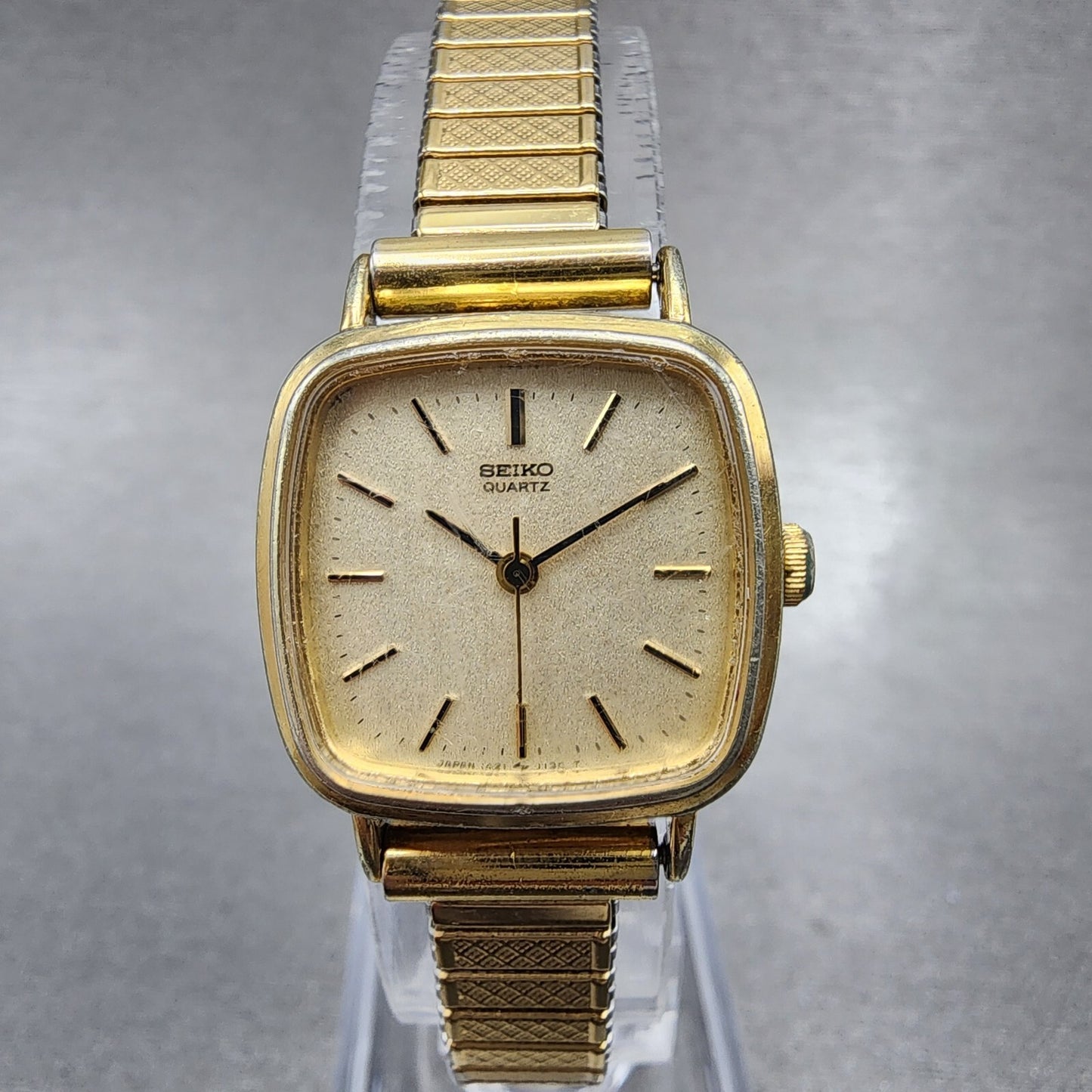 Seiko Watch Women 21mm White Dial Gold Tone Rectangle 14215670 New Battery0