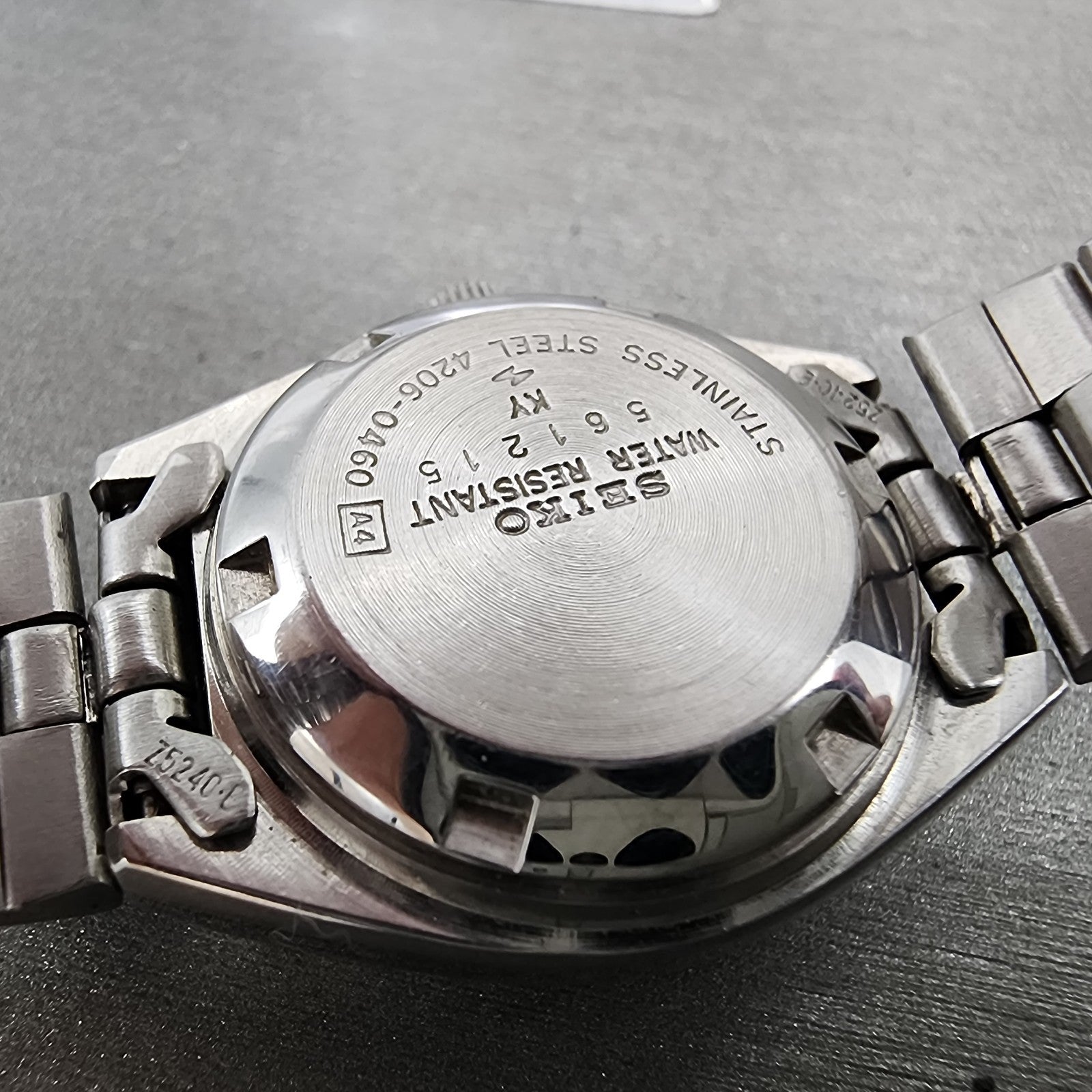 Seiko 5 Automatic Watch Women 26mm Silver Tone Daydate 42060460 PARTS10