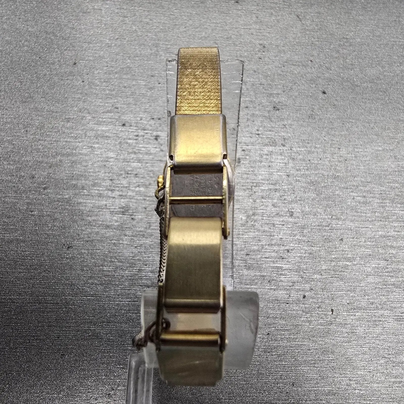 Citizen CQ Watch Women 16mm Gold Dial Gold Tone Oval 3220-S16881 New Battery VTG7