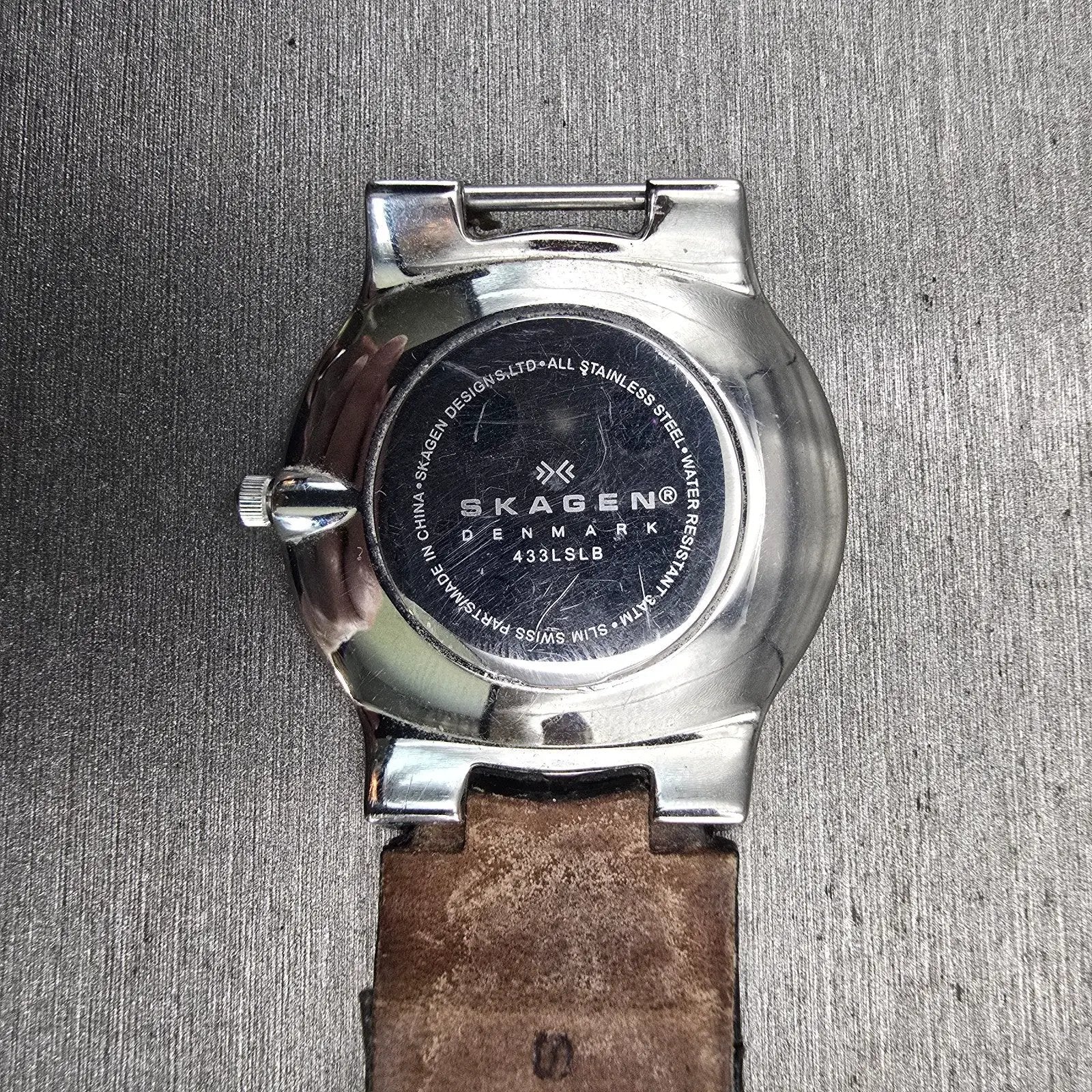 Skagen Denmark Watch Men 34mm Black Dial Silver Tone Round 433LSLB New Battery6