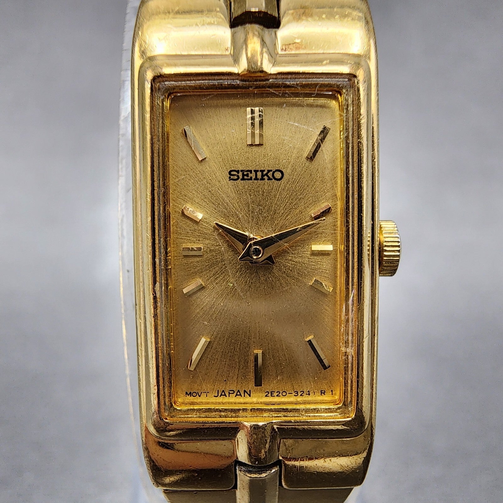 Seiko Tank Watch Women 13mm Champagne Dial Gold Tone 2e207479 New Battery1