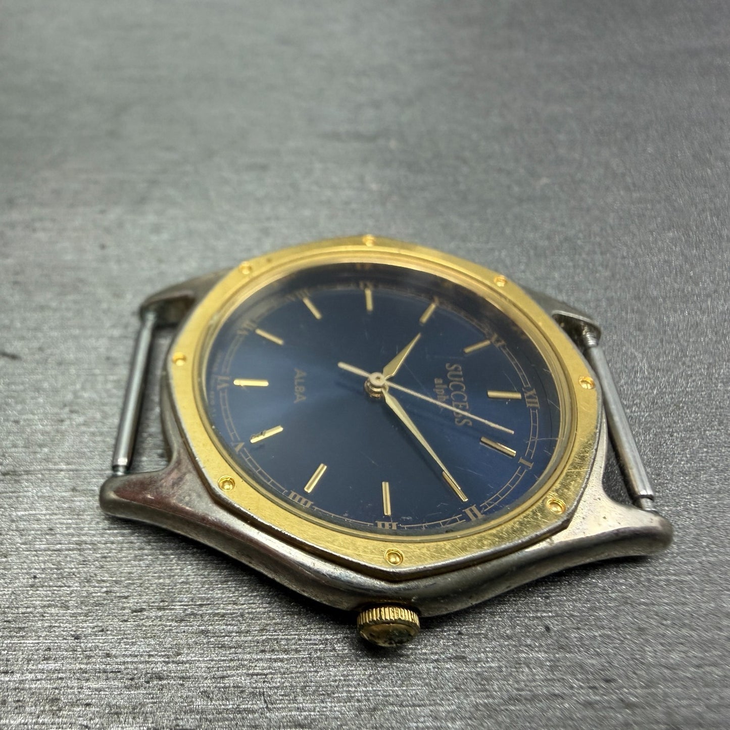 Seiko Alba Success Watch Unisex 32mm Blue Dial Two Tone V701-6320 New Battery5
