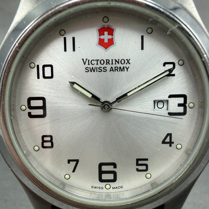 Victorinox Swiss Army Watch Men 40mm Silver Dial Silver Tone Date Round PARTS2