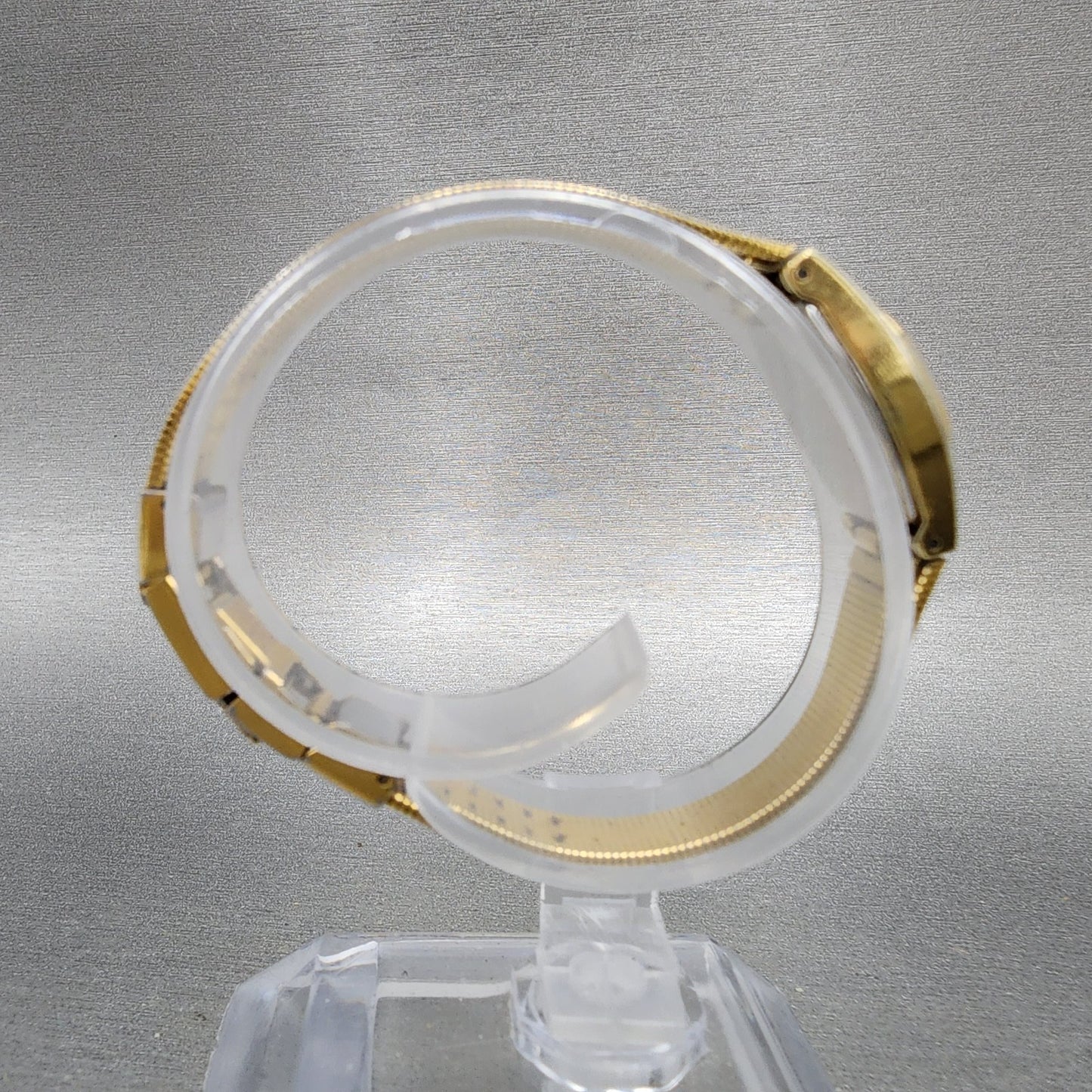 Seiko Watch Women 16mm Champagne Dial Gold Tone Round 2C205300 New Battery8