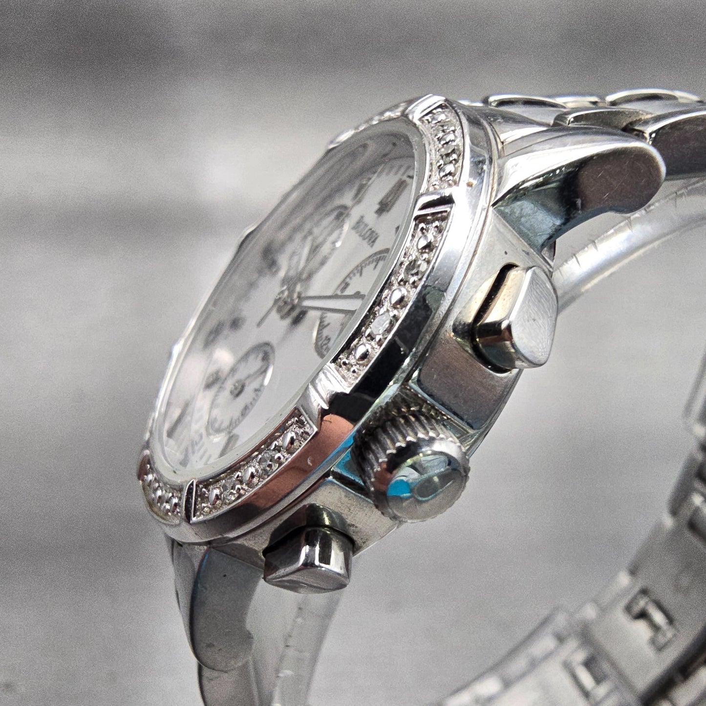 Bulova Chronograph Watch Women 30mm Silver Dial Silver Date 96R19 New Battery2