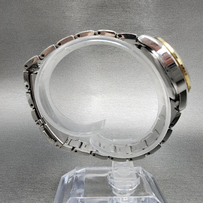 Seiko Solar Watch Women 28mm Blue Dial Two Tone Daydate Round READ!!!! V138-0AB0