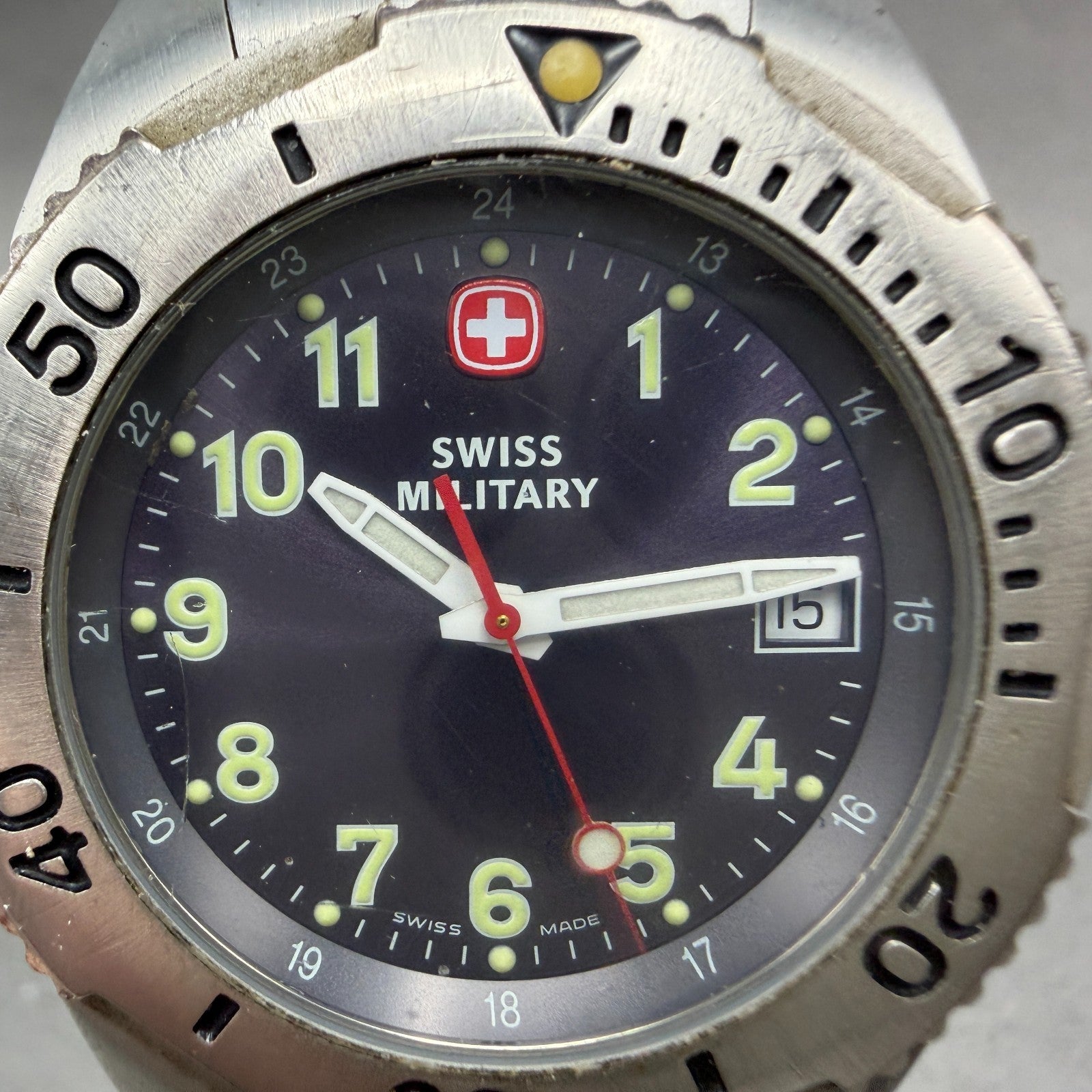 Wenger Swiss Military Dive Watch Men 39mm Blue Dial Steel Date 79088 New Battery1