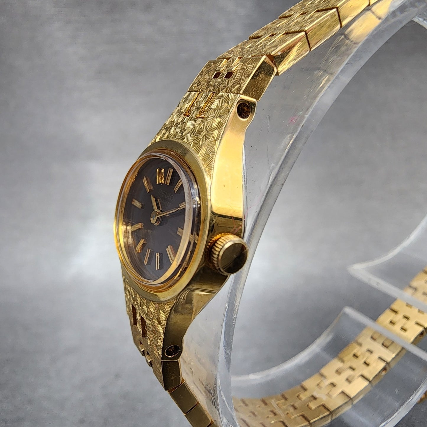 Seiko Watch Women 17mm Brown Dial Gold Tone Oval 2C205759 New Battery NOS2