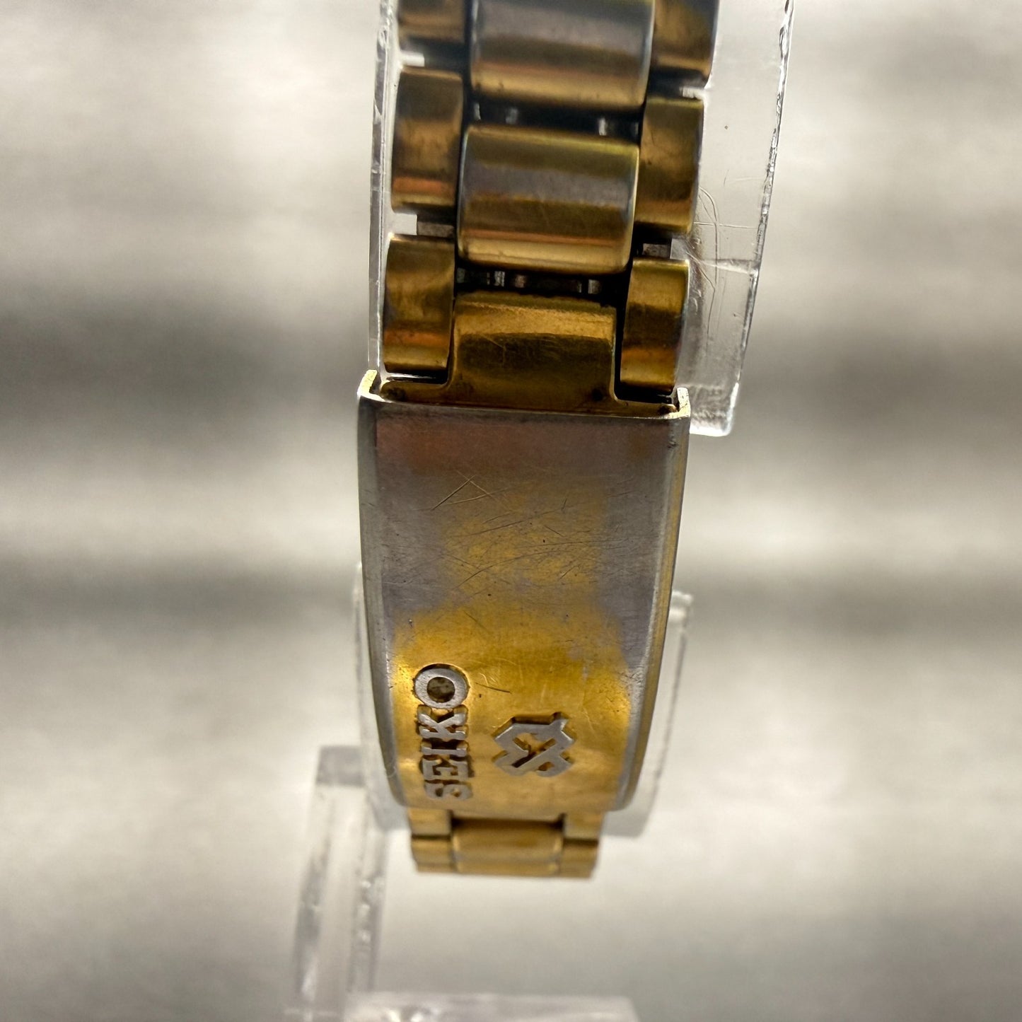 Seiko SQ Watch Women 24mm Gold Dial Gold Tone Daydate Round 2626-0159 New Batt7