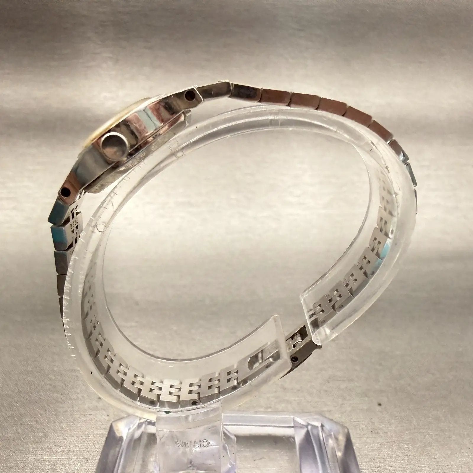 Seiko Watch Women 17mm Silver Dial Silver Tone Oval 1400-7389 New Battery VTG6