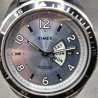 Timex SL Series Perpetual Calendar Watch Men 42mm Silver Dial Steel New Battery1