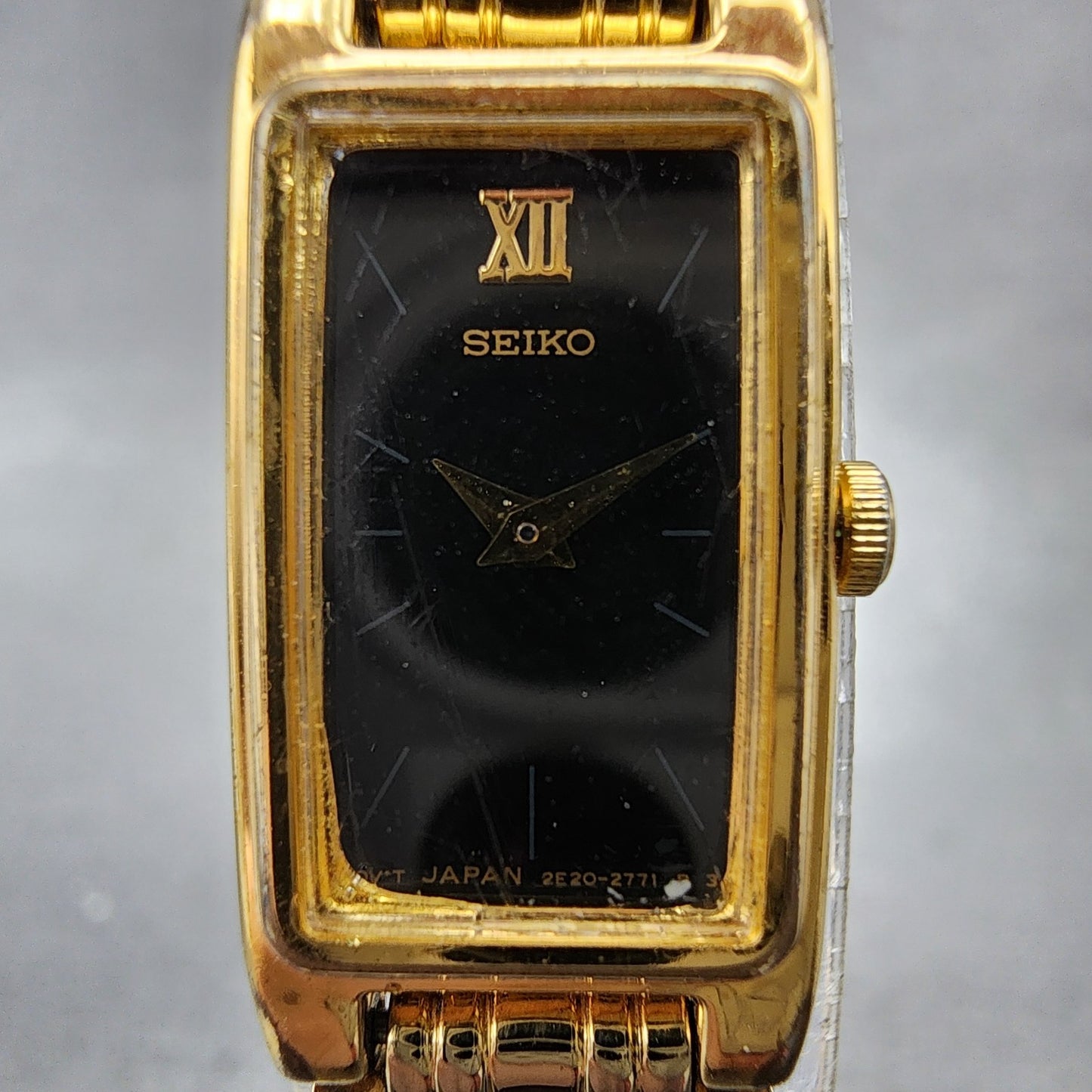 Seiko Tank Watch Women 13mm Black Dial Gold Tone 2e207021 New Battery ABC121