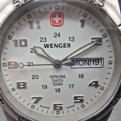 Wenger Dive Watch Men 37mm White Dial Silver Tone Daydate Round New Battery1