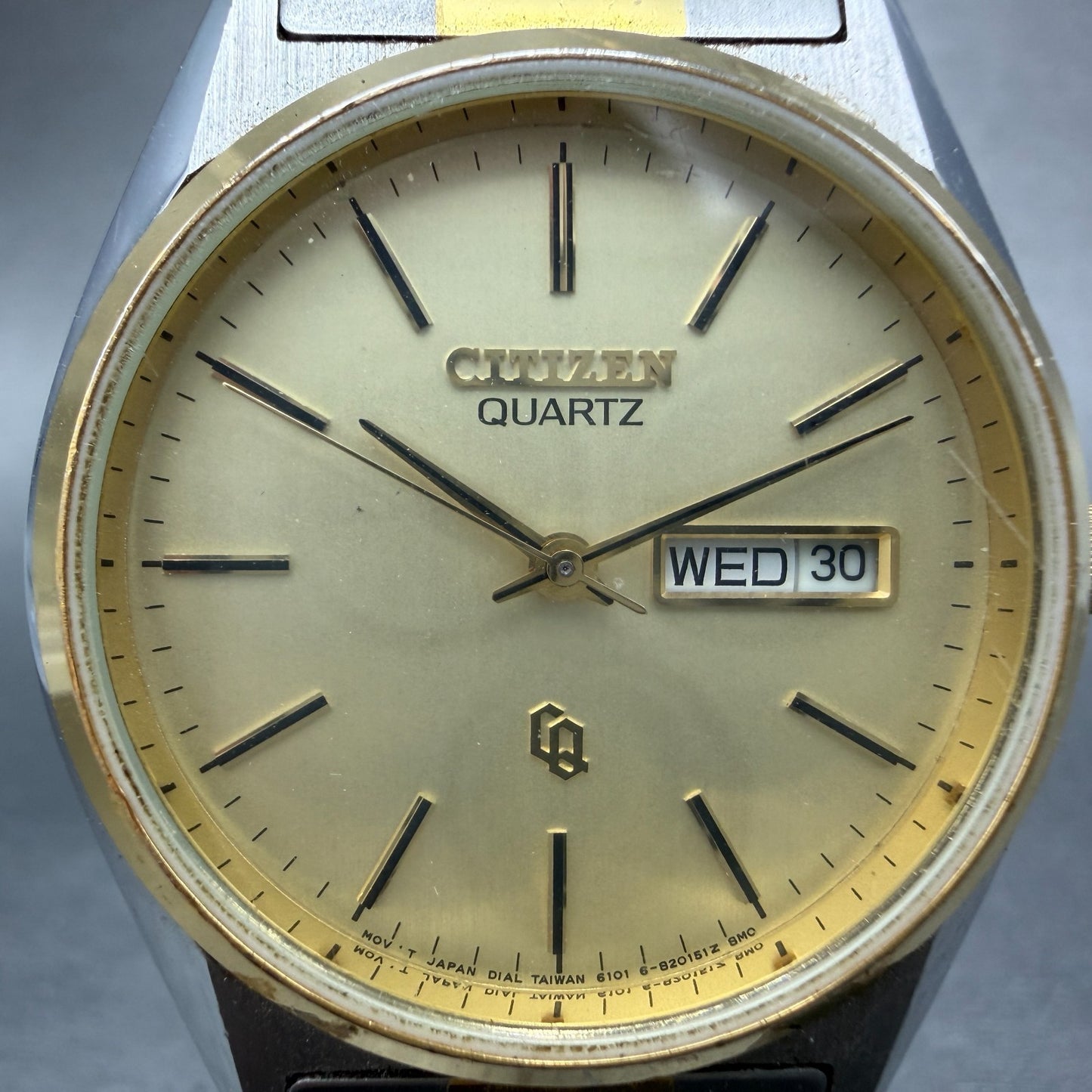 Citizen CQ Watch Men 35mm Champagne Dial Two Tone Daydate 4-S05961 New Battery1