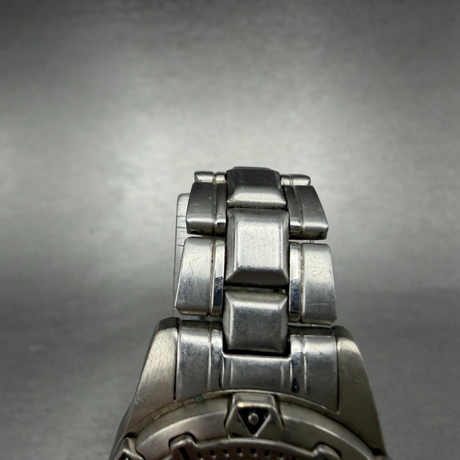 Bulova Caravelle Dive Watch Women 28mm Black Dial Silver Tone Date New battery3