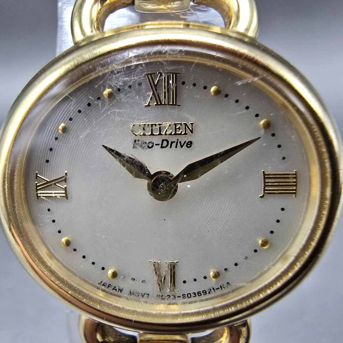 Citizen Eco-Drive Watch Women 23mm Champagne Dial Gold Oval B023-S021995 Works1