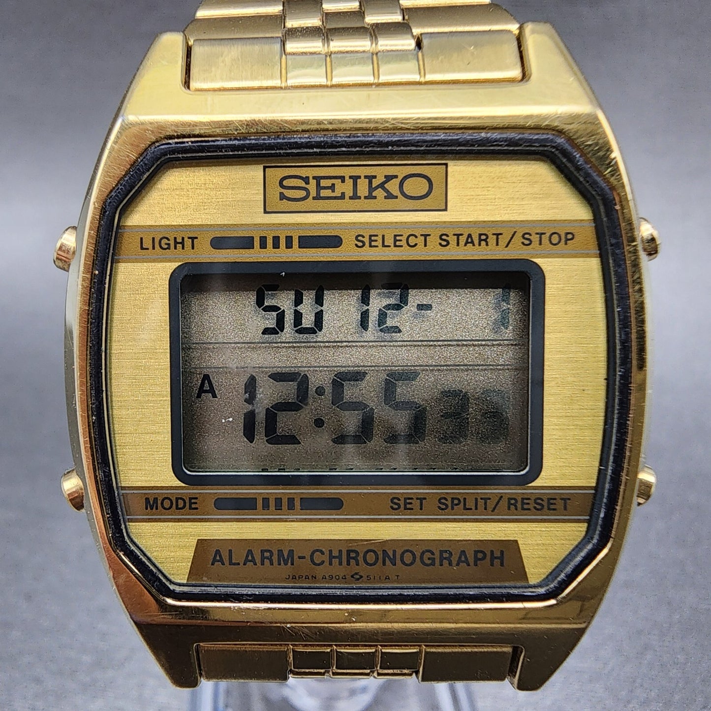 Seiko Digital Watch Men 33mm LCD Stainless Steel Alarm Chrono A9045199 New Batt1