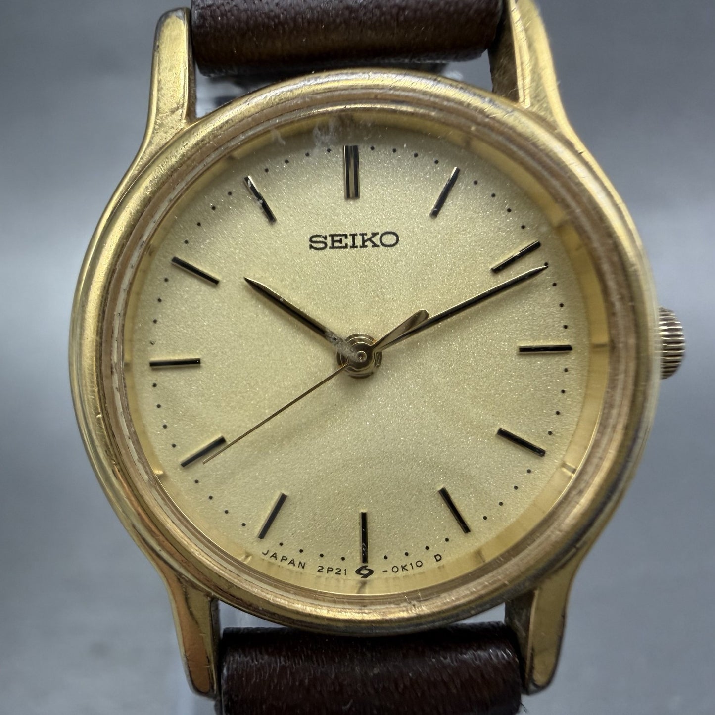 Seiko Watch Women 23mm Champagne Dial Gold Tone Round 2p21-0a9a New Battery1