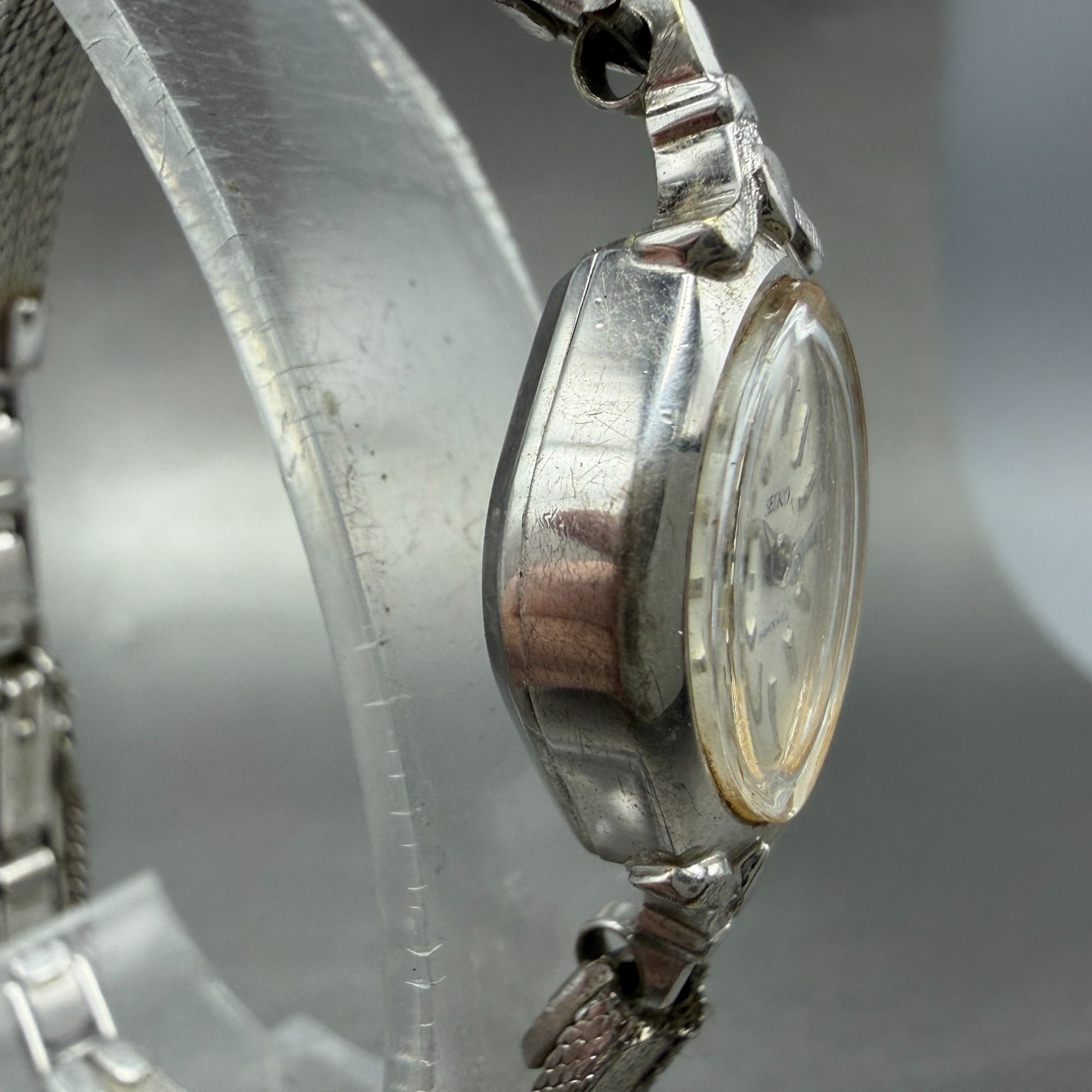 Seiko Watch Women 17mm Silver Dial Silver Tone Oval Manual 21-7320 Runs Vintage3