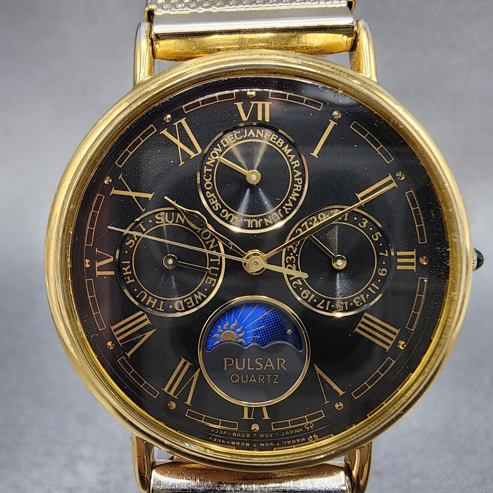 Pulsar Sun Moon Watch Men 32mm Black Dial Gold Tone Daydate Month New Battery1