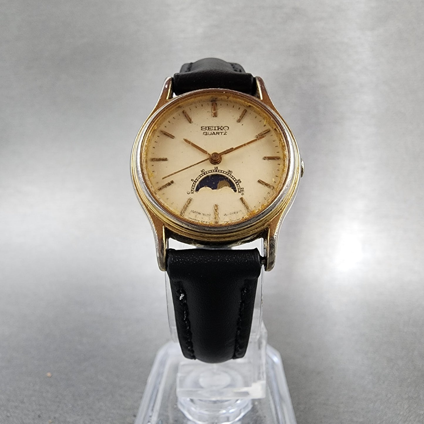 Seiko Moonphase Watch Women 25mm Champagne Dial Gold Tone 4K220040 New Battery5