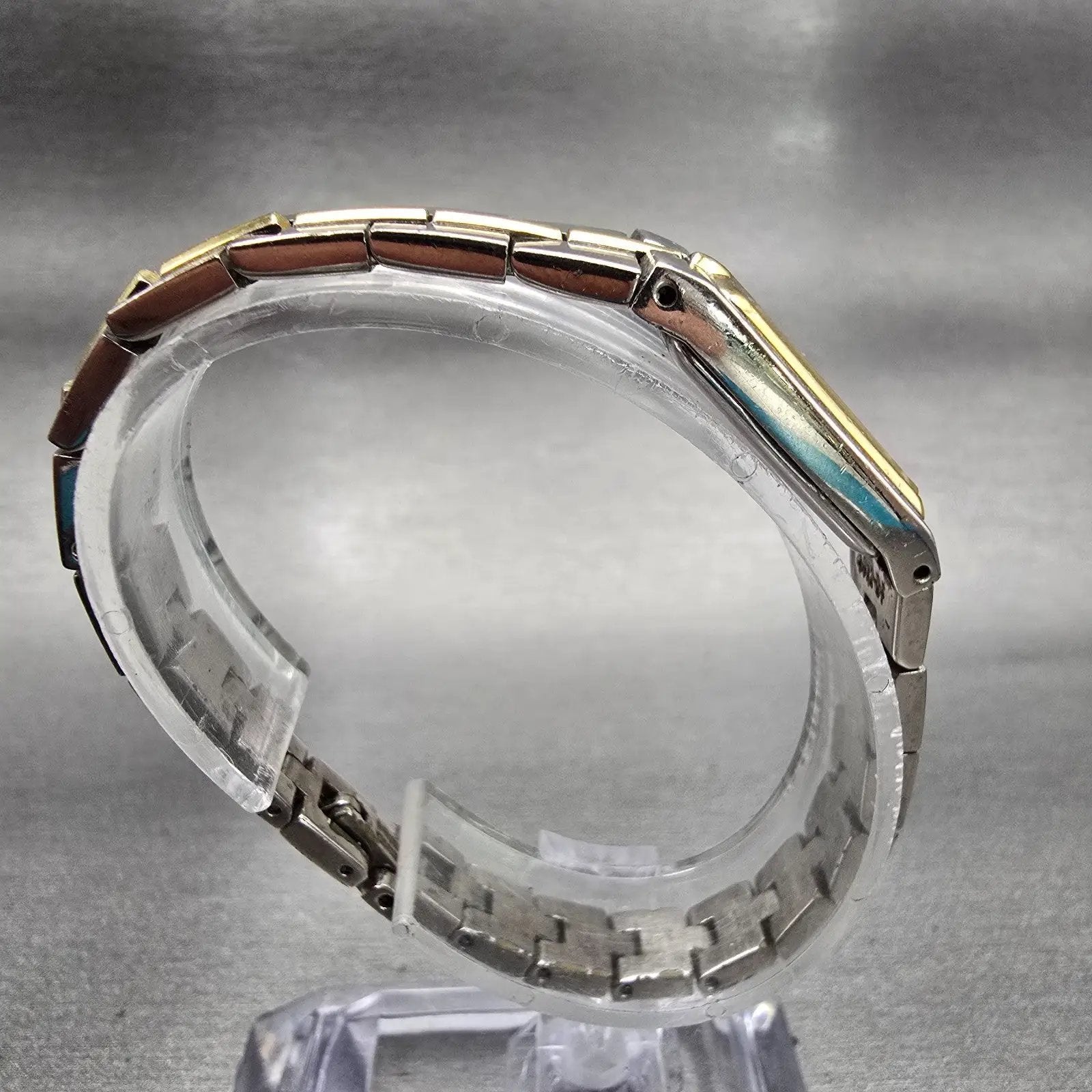 Seiko Watch Women 13mm Black Dial Gold Tone Rectangle 2E20-7479 New Battery VTG8