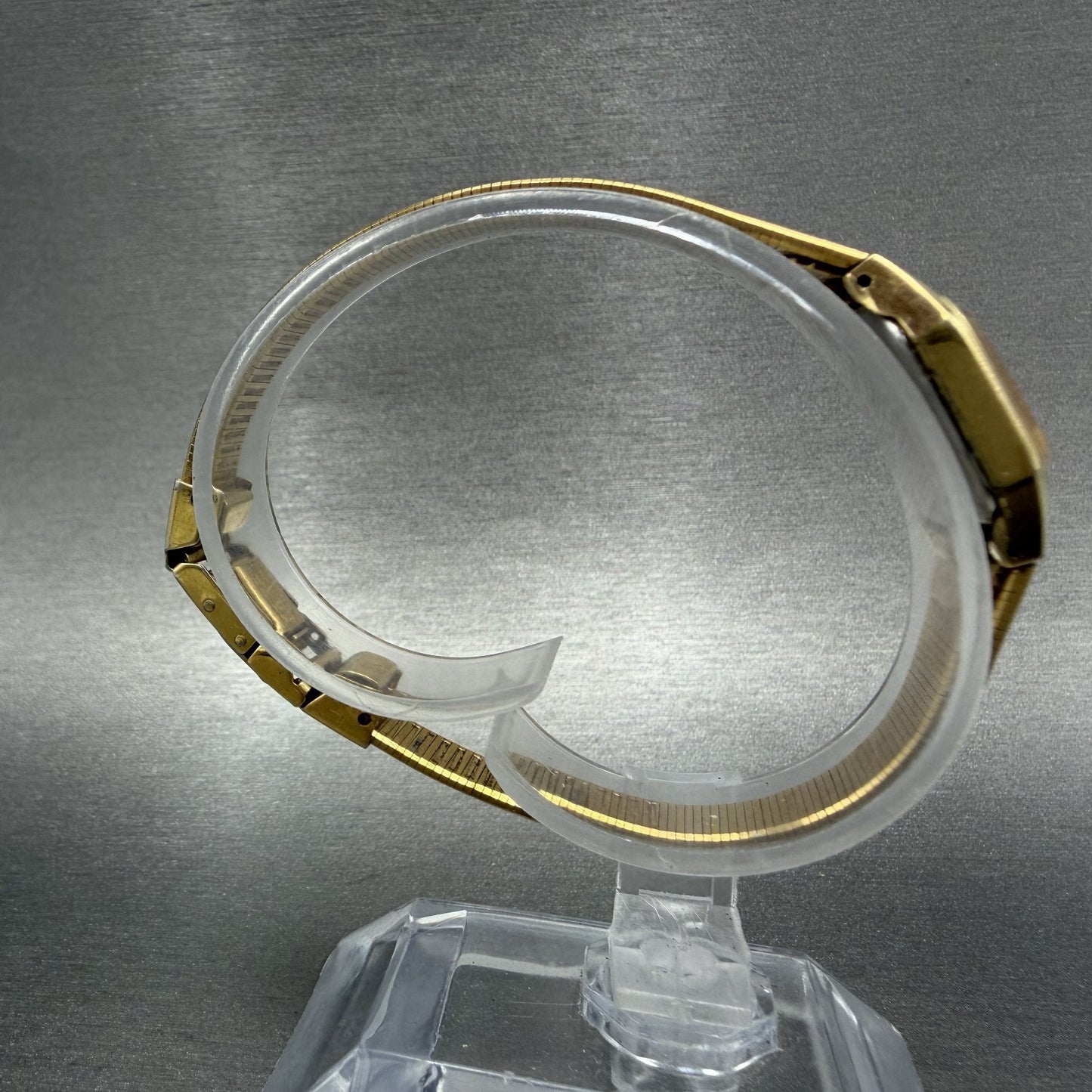 Seiko Watch Women 17mm Brown Dial Gold Tone Rectangle 2C20-5789 New Battery CBA8