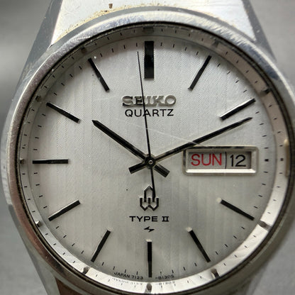 Seiko Type II Watch Men 35mm Silver Dial Silver Tone Daydate 7123-8100 New Batt31