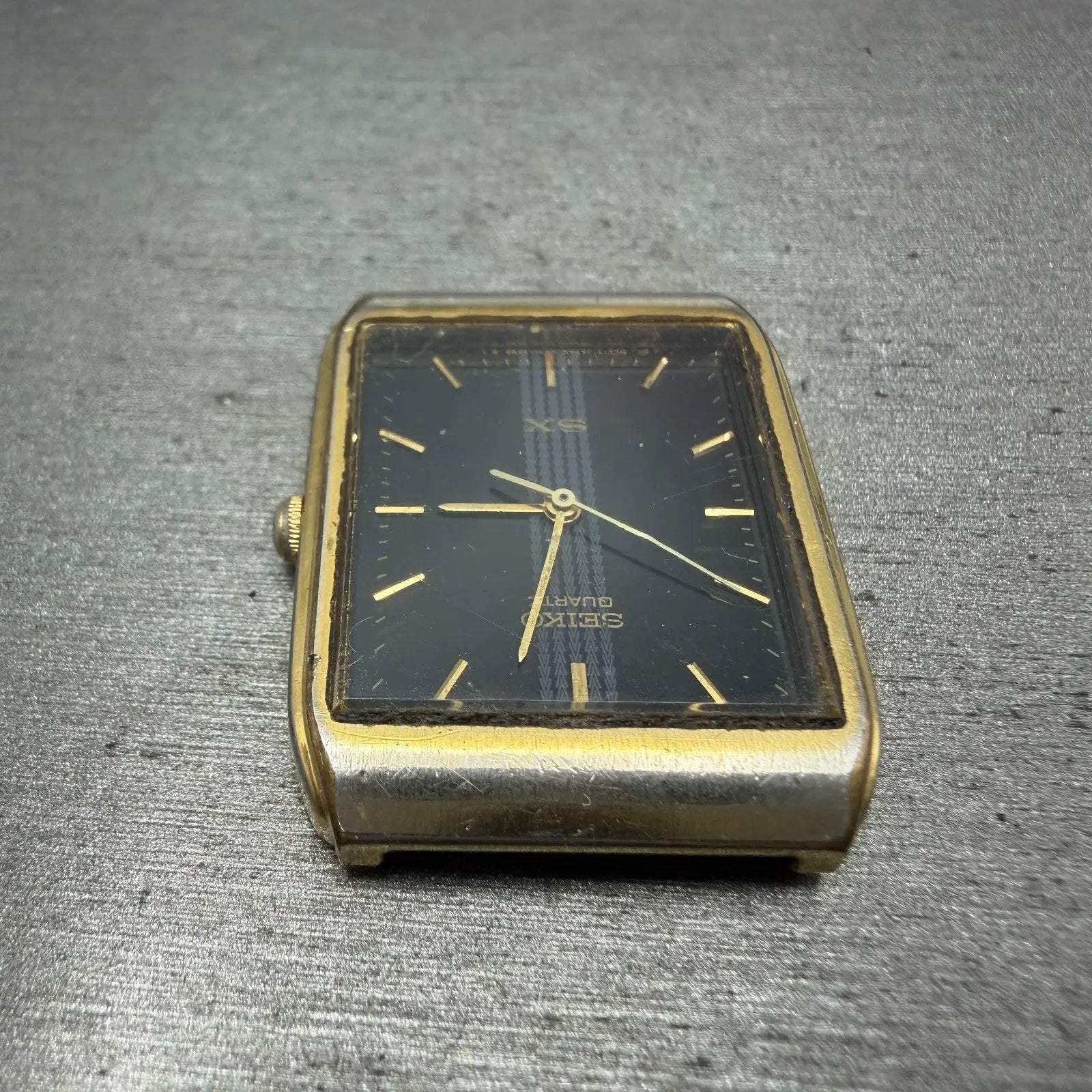 Seiko SX Tank Watch Men 25mm Black Dial Gold Tone Rectangle V701-5K00 PARTS5