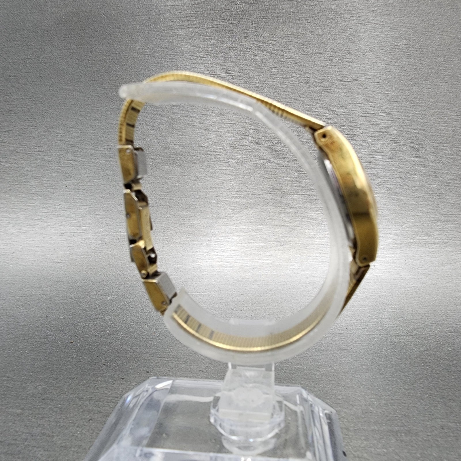 Seiko Watch Women 16mm Gold Dial Gold Tone Round 54200200 New Battery Vintage8