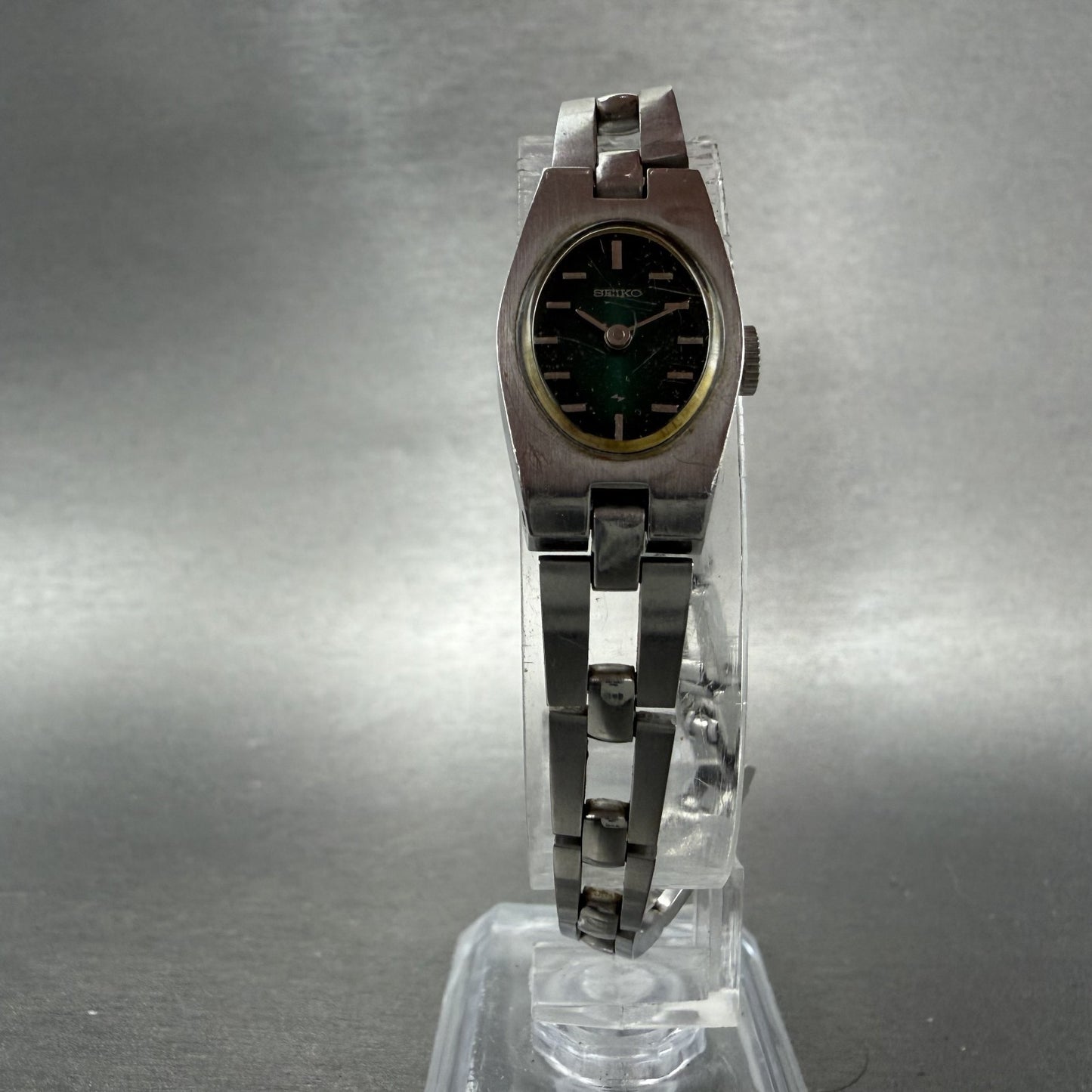 Seiko Tank Watch Women 15mm Green Dial Silver Tone Manual 11-8079 Runs5