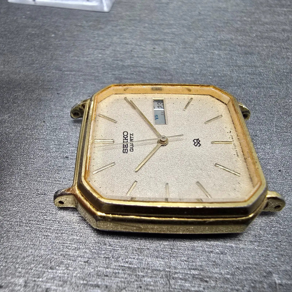 Seiko SQ Watch Men 30mm Champagne Dial Gold Daydate 7123-5200 Vintage JP PARTS4