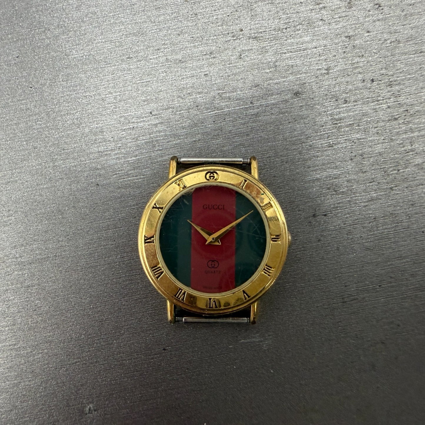 Gucci 3000L Watch Women 26mm Red Green Dial Gold Plated Round Leather New BattA50