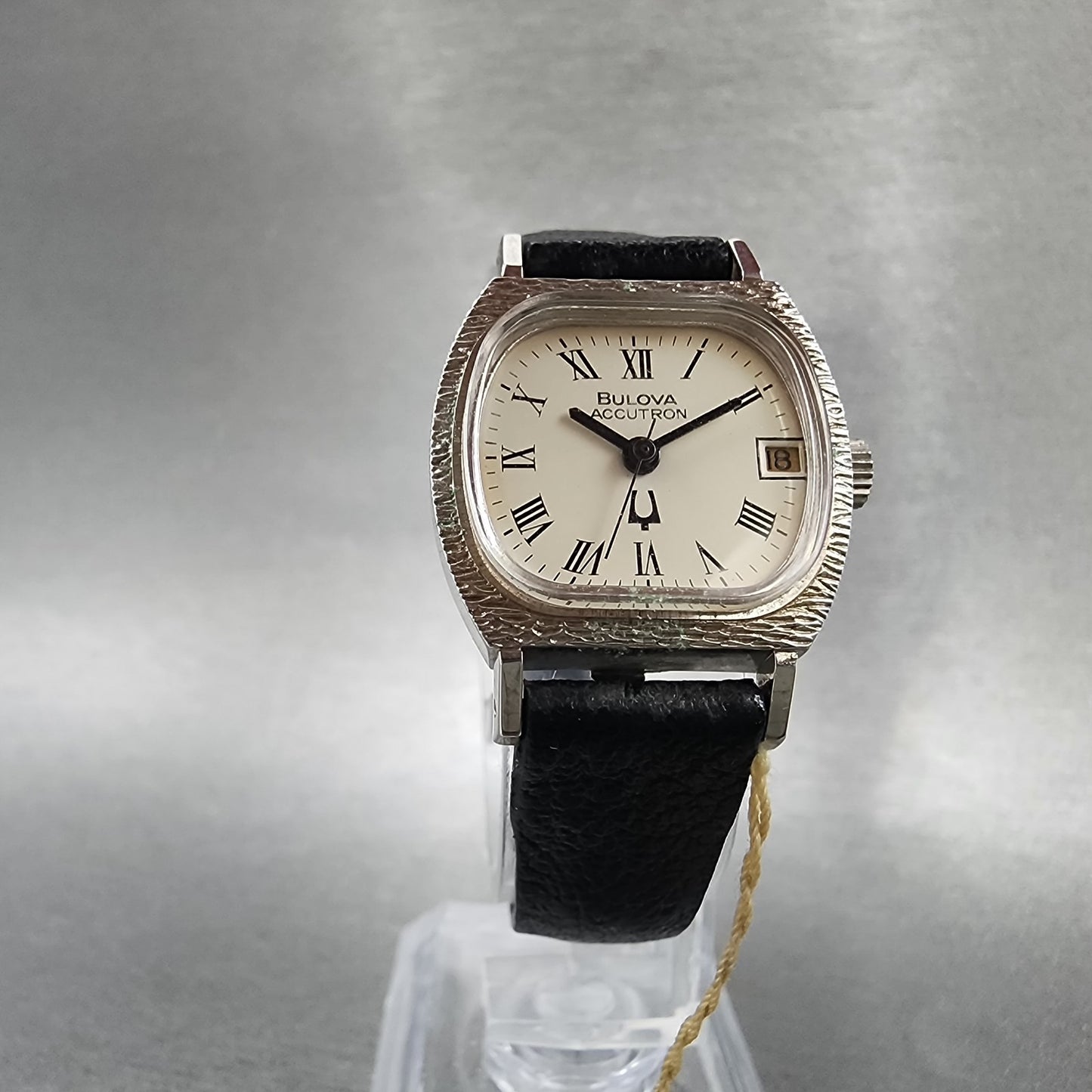 Bulova Accutron Watch Women 23mm White Dial Silver Tone Date N6 NOS PARTS6