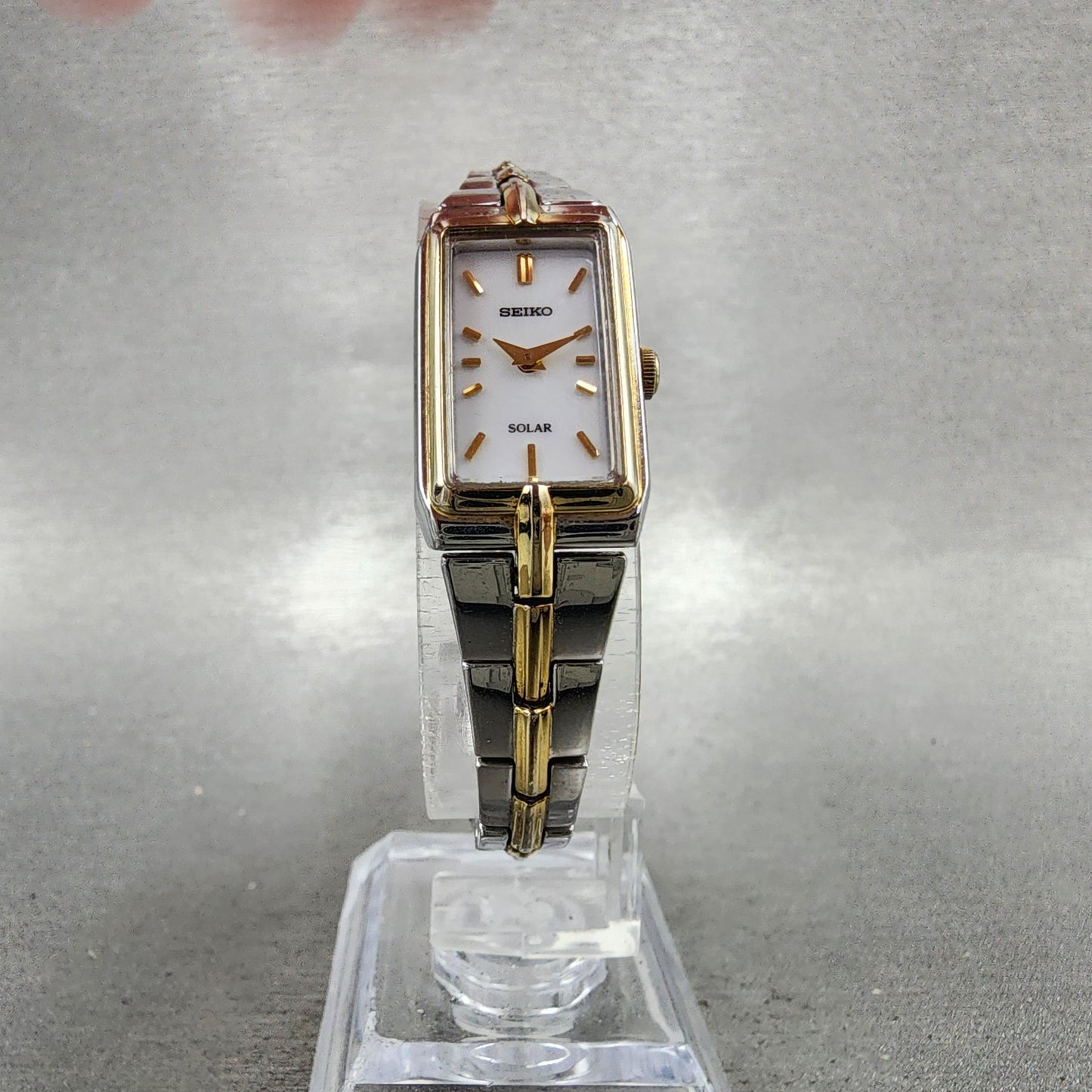 Seiko Solar Tank Watch Women 15mm White Dial Two Tone Rectangle V1160ah0 Runs A5