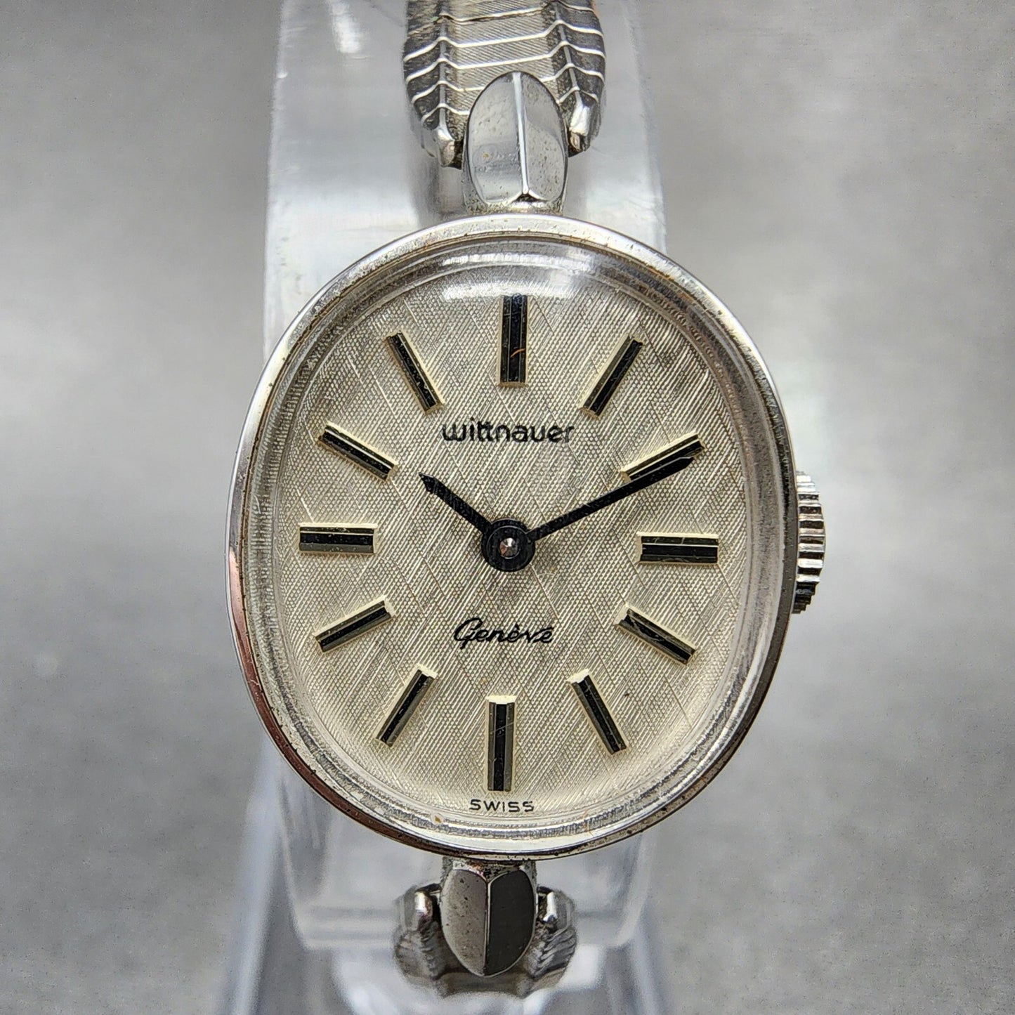 Wittnauer Geneve Watch Women 17mm Silver Dial Silver Tone NOS Oval Manual Wind