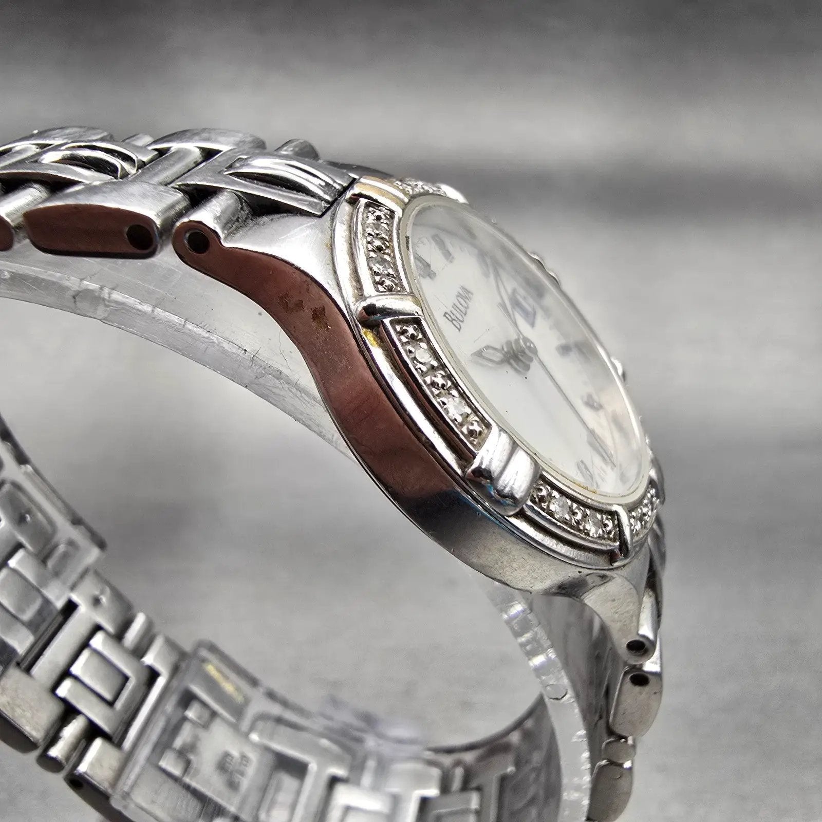 Bulova Watch Women 25mm White Dial Silver Tone Date Gemmed 96R04 New Battery3